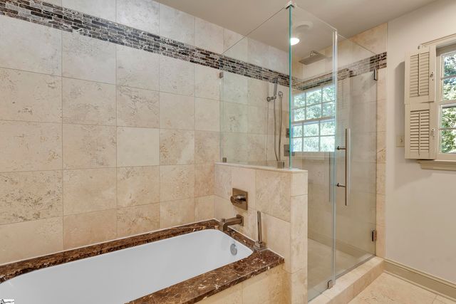 128 Lomond Lane, Spartanburg, SC 29307