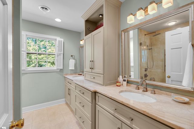 128 Lomond Lane, Spartanburg, SC 29307