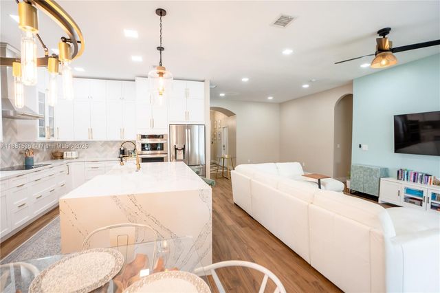 13000 SW 52nd St, Miramar, FL 33027