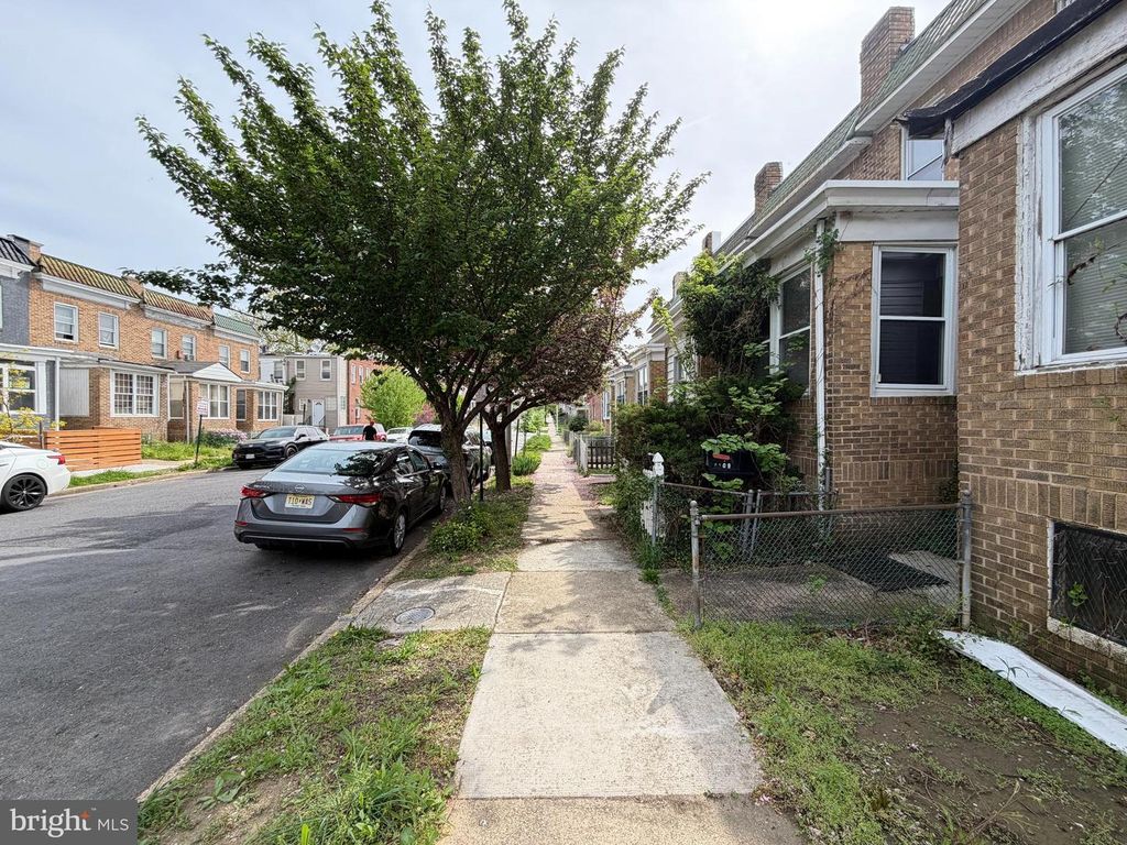 Image 2 of property listing at 3109 BRIGHTON ST, Baltimore, MD 21216