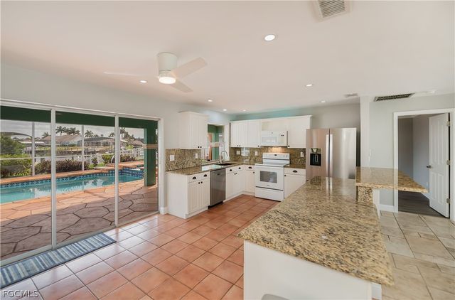 3505 SE 19th PL, Cape Coral, FL 33904