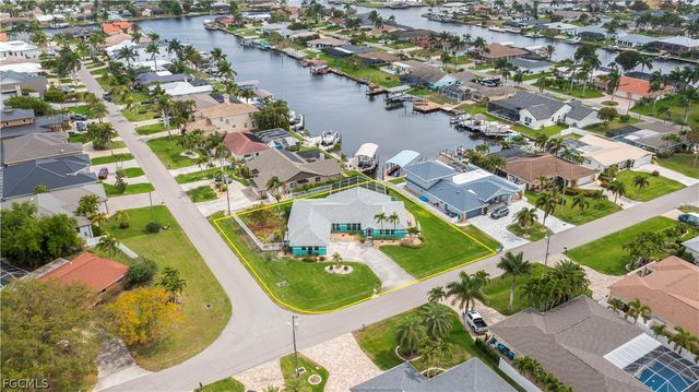 3505 SE 19th PL, Cape Coral, FL 33904