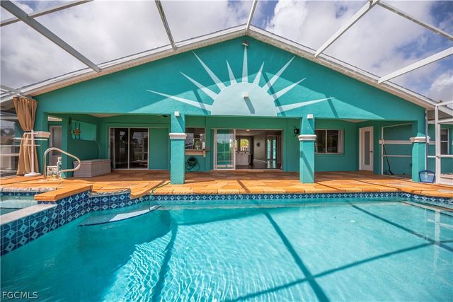 3505 SE 19th PL, Cape Coral, FL 33904