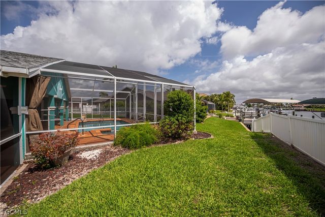 3505 SE 19th PL, Cape Coral, FL 33904