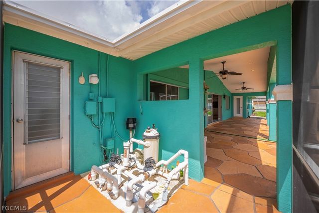 3505 SE 19th PL, Cape Coral, FL 33904