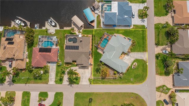 3505 SE 19th PL, Cape Coral, FL 33904