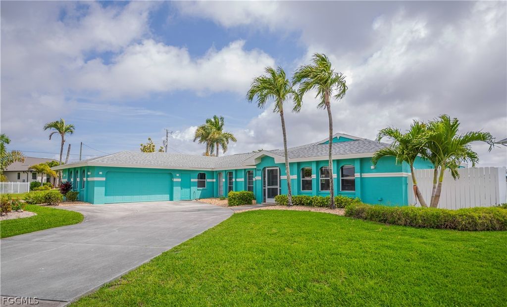 3505 SE 19th PL, Cape Coral, FL 33904