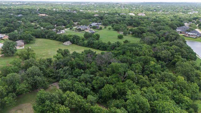 1215 Oakwood Trail, Southlake, TX 76092
