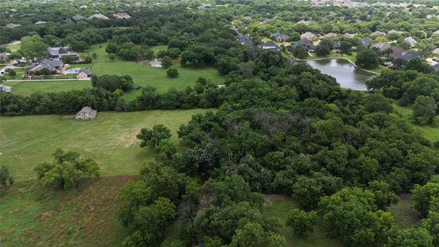1215 Oakwood Trail, Southlake, TX 76092