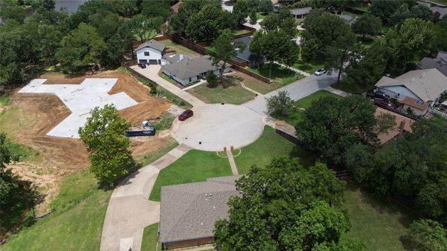 1215 Oakwood Trail, Southlake, TX 76092