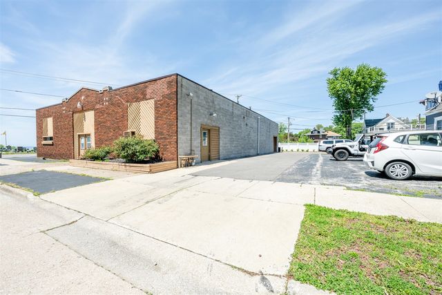 1719 Lakeshore Drive, Saint Joseph, MI 49085