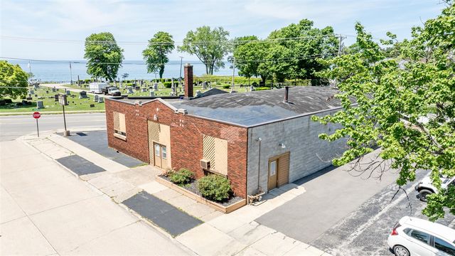 1719 Lakeshore Drive, Saint Joseph, MI 49085