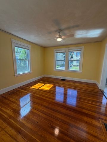 87 Howard St 1, Waltham, MA 02451