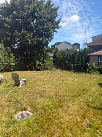 87 Howard St 1, Waltham, MA 02451
