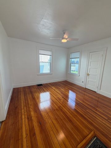 87 Howard St 1, Waltham, MA 02451