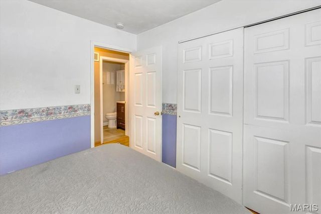5661 Chalet Hill Drive, St Louis, MO 63129