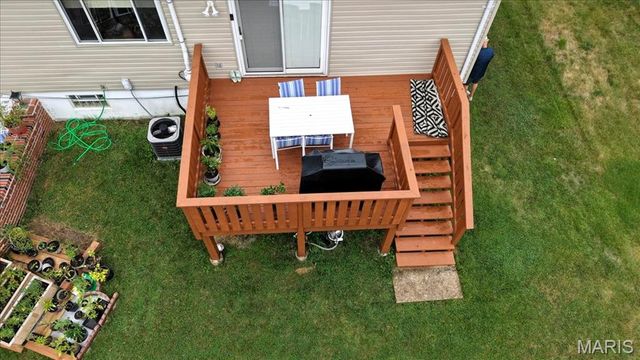5661 Chalet Hill Drive, St Louis, MO 63129