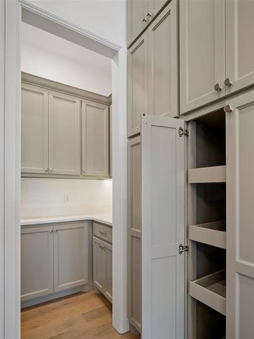 9217 SW 92nd Street, Mustang, OK 73064