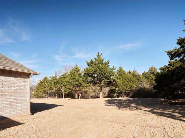 9217 SW 92nd Street, Mustang, OK 73064