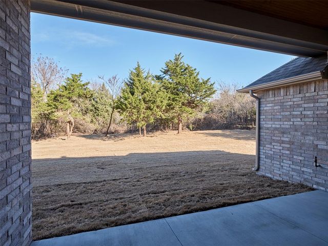 9217 SW 92nd Street, Mustang, OK 73064
