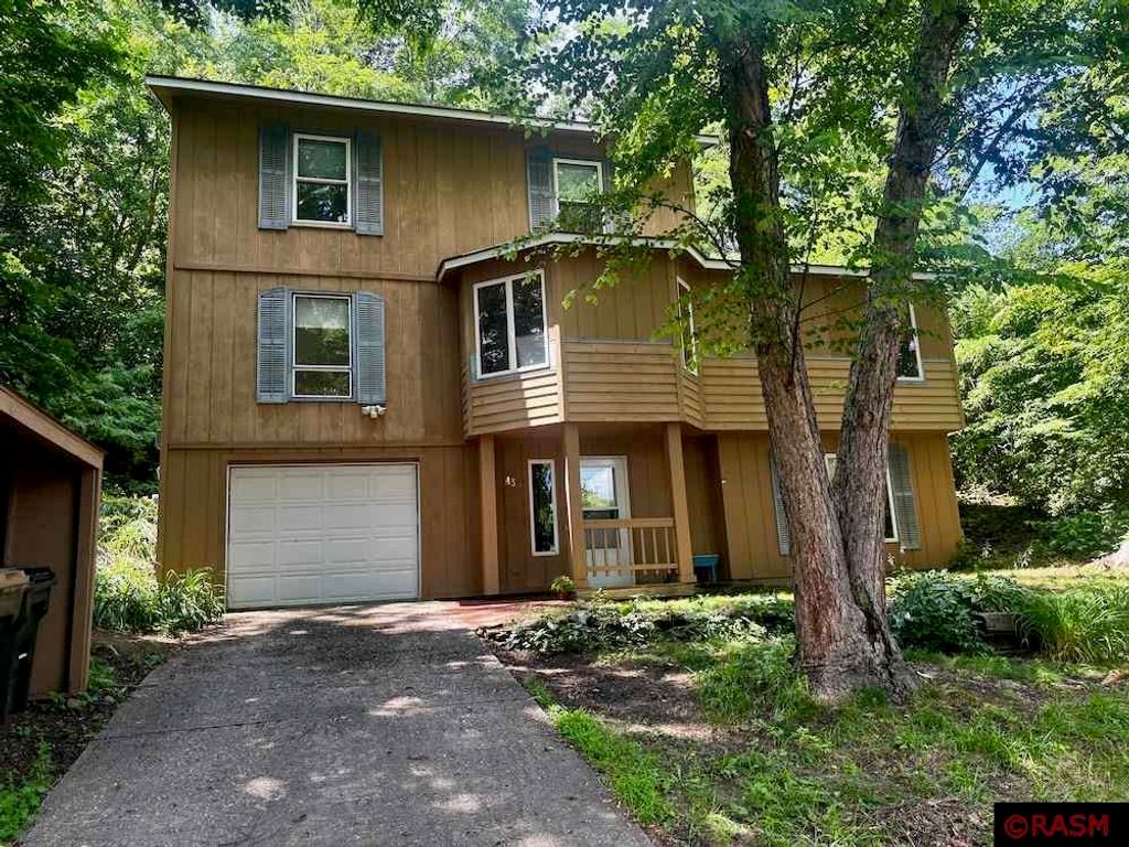 430 S 7th Street, St. Peter, MN 56082