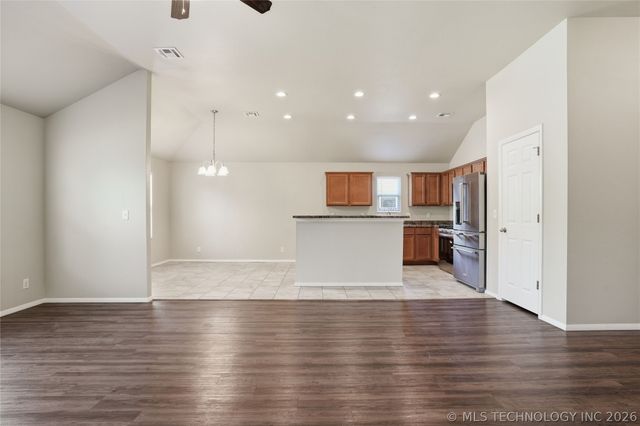 10714 N 100th East Avenue, Owasso, OK 74055