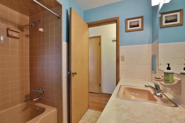 714 Island Court, Columbus, OH 43214