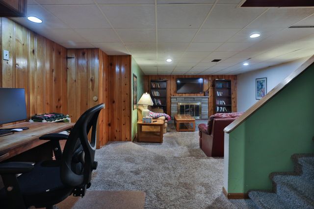 714 Island Court, Columbus, OH 43214