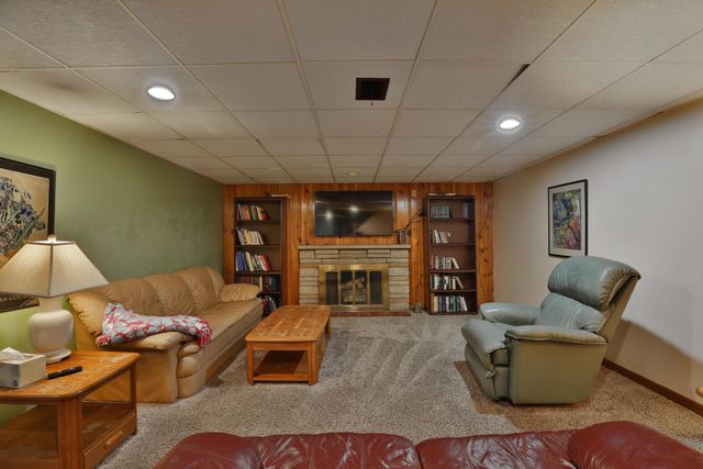 714 Island Court, Columbus, OH 43214