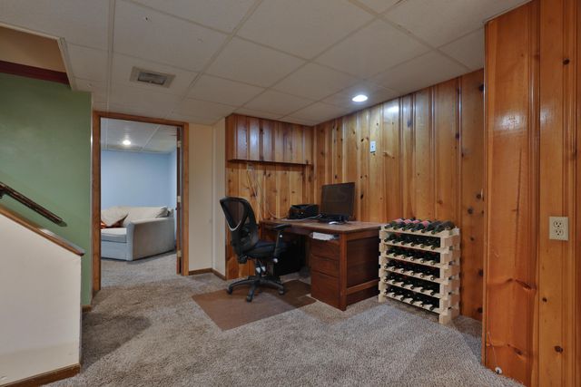 714 Island Court, Columbus, OH 43214