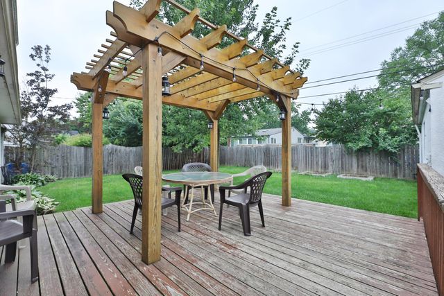 714 Island Court, Columbus, OH 43214