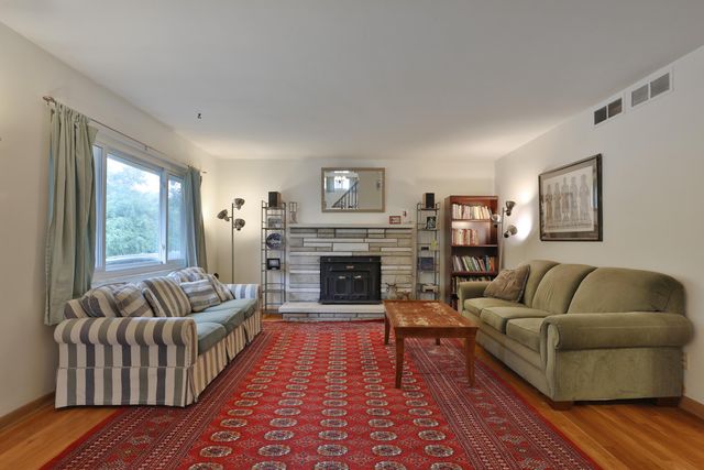 714 Island Court, Columbus, OH 43214