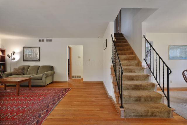714 Island Court, Columbus, OH 43214