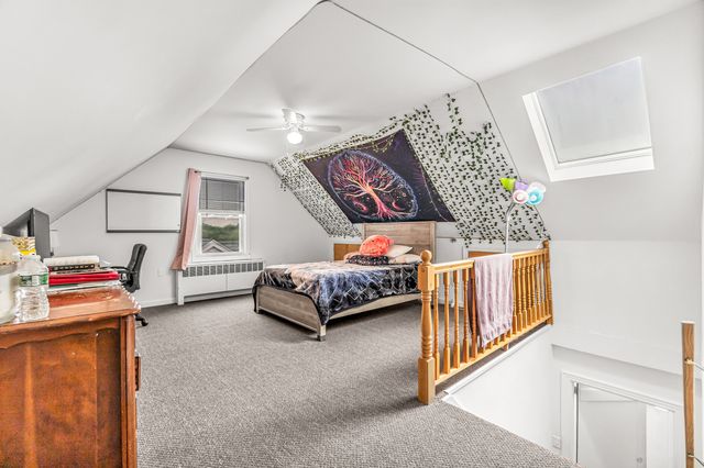 214 Thames Street, New London, CT 06320