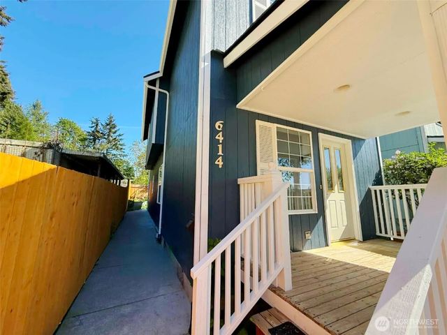 6414 NE Fern Street, Suquamish, WA 98392
