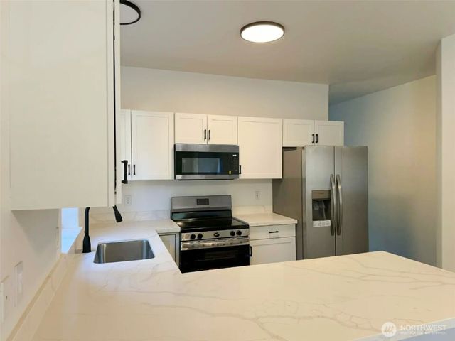 6414 NE Fern Street, Suquamish, WA 98392