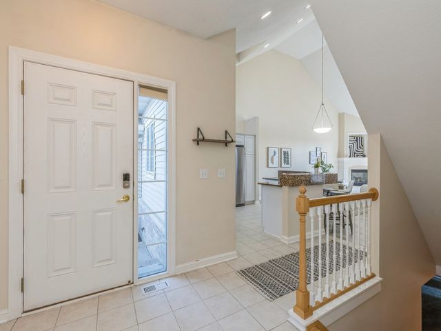 14155 Pinnacle Pointe Drive, Clive, IA 50325