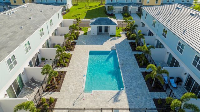 772 DRIVING RANGE COURT, Reunion, FL 34747