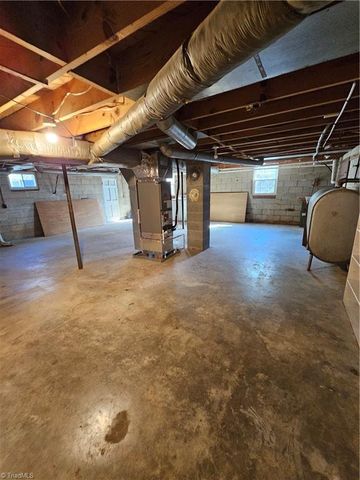 338 Hamilton Avenue, Winston-salem, NC 27107