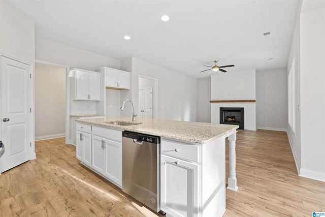 5438 HAYES COVE WAY, Trussville, AL 35173