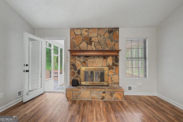 260 Mimosa Drive, Fayetteville, GA 30214