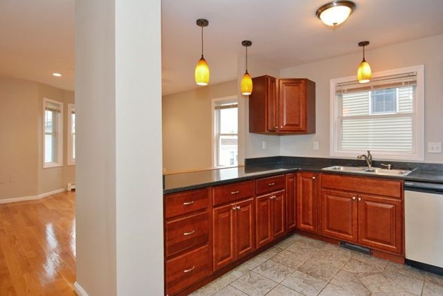 12 Roach St 1, Boston, MA 02125
