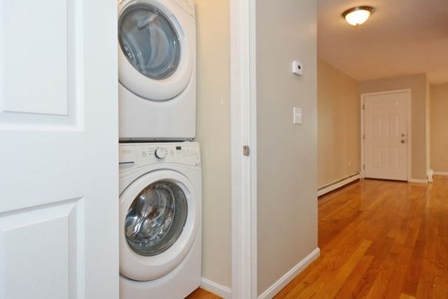 12 Roach St 1, Boston, MA 02125
