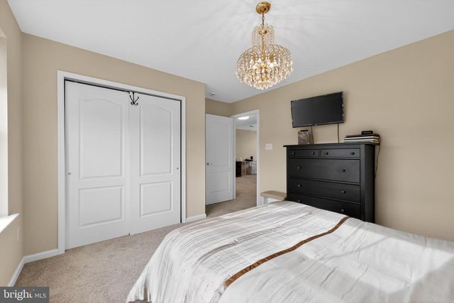 100 SMORTZ LN, Glassboro, NJ 08028