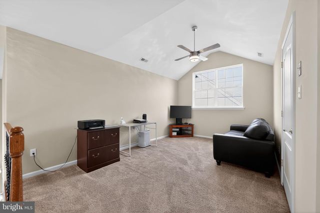 100 SMORTZ LN, Glassboro, NJ 08028