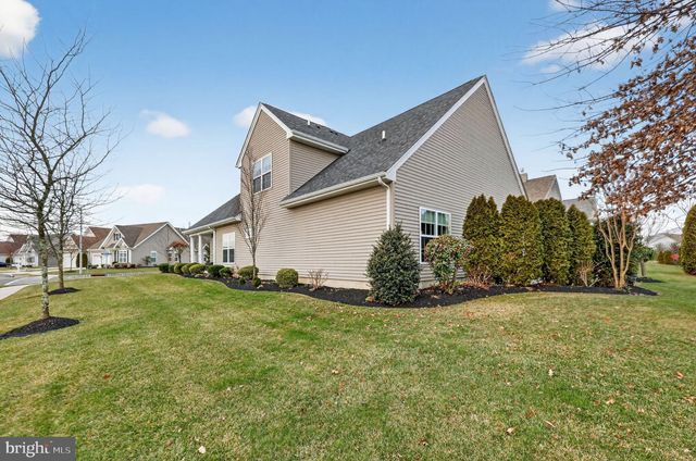 100 SMORTZ LN, Glassboro, NJ 08028