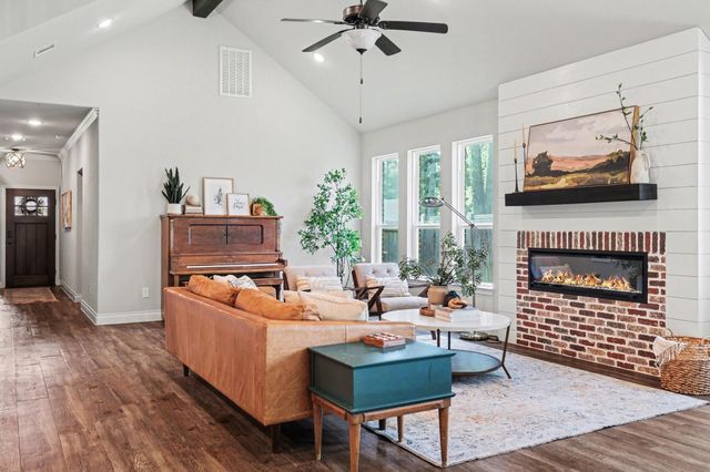 21006 Brave Legion Way, Tomball, TX 77375