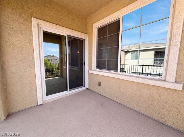 8457 Insignia Avenue 106, Las Vegas, NV 89178