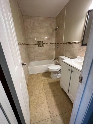 5614 BLUEBERRY Court 173, Lauderhill, FL 33313
