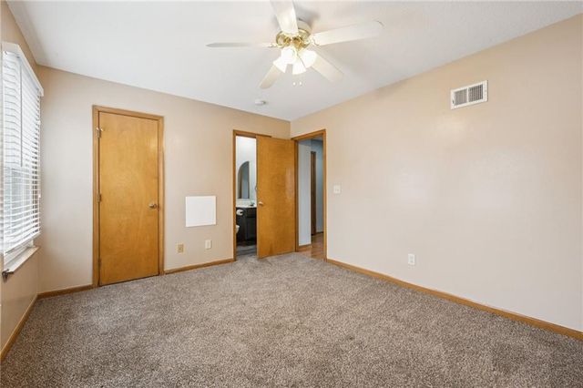 8418 N Park Court, Kansas City, MO 64155